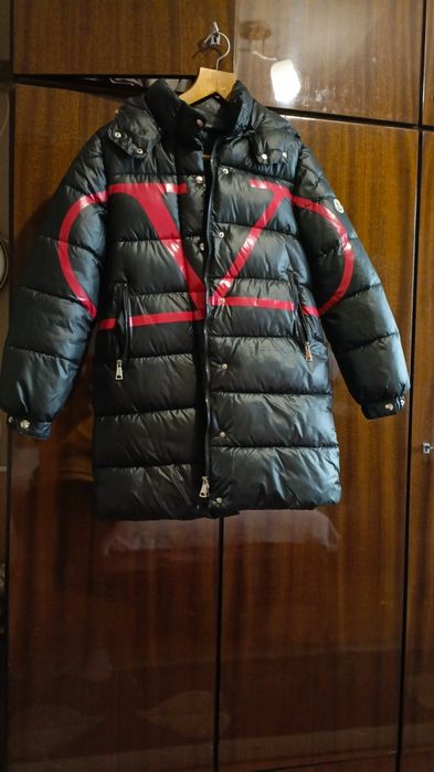 Продам куртку женскую