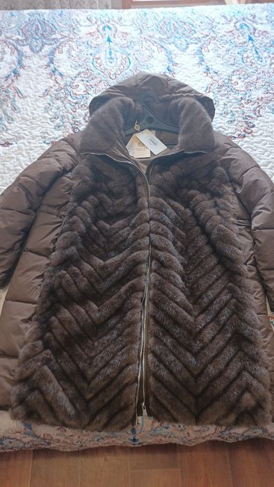 Продам Пальто новое