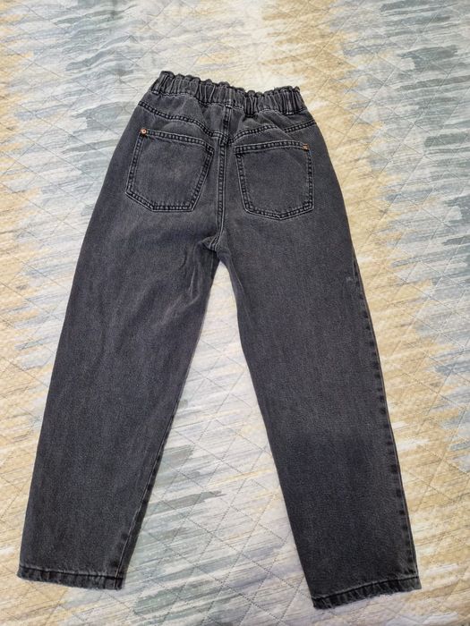 Джинсы ZARA для девочки на 10 и 12 лет XS