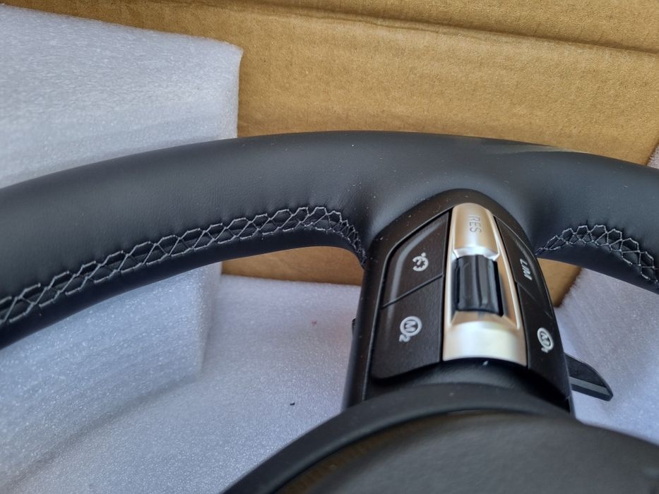 Volan BMW F30, F10, X1, X2, X3, X5, X6,  M pack, noi, din piele 100%