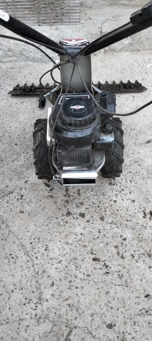 Motocositoare Briggs & Stratton 450 Series de 148cc