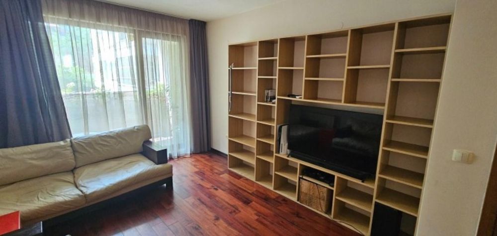 Дава се под наем Тристаен апартамент в София, Витоша - 100 кв.м за 825 € - Снимка #2