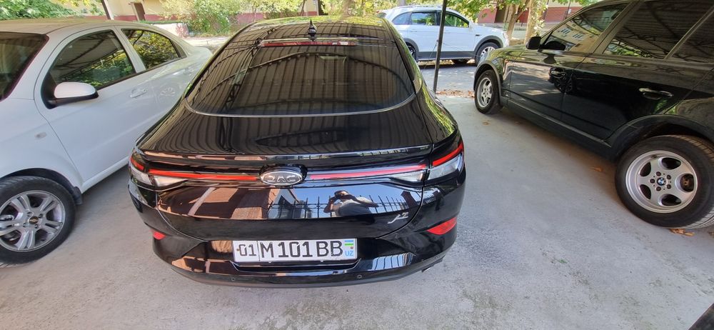 JAC J7 сотилади.