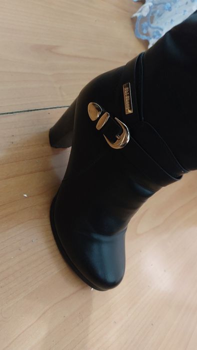 Сапоги женские 38 размер.