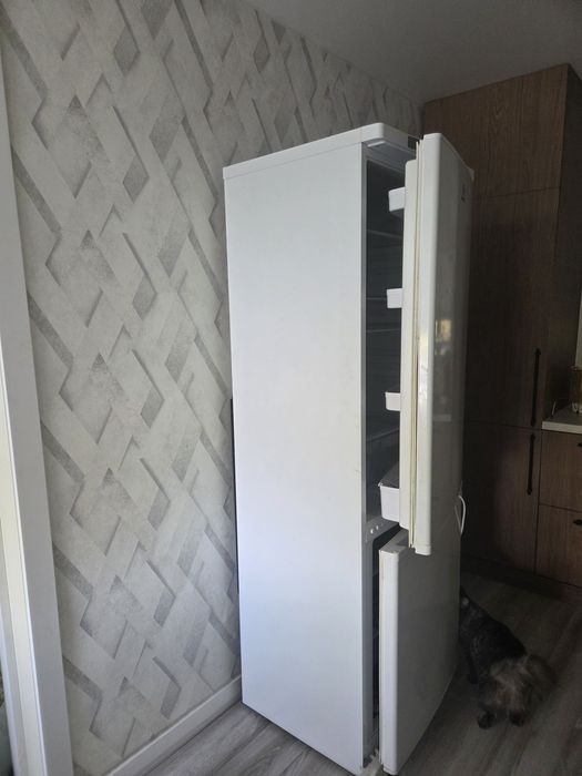 Холодильник Indesit