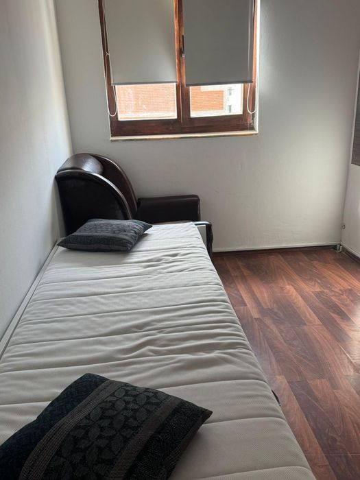 Închiriez garsonieră