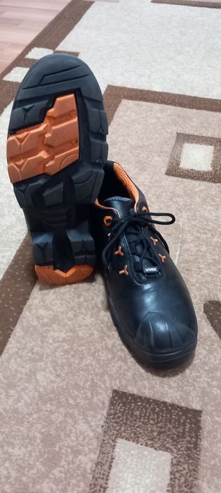 Bocanci protectie Uvex