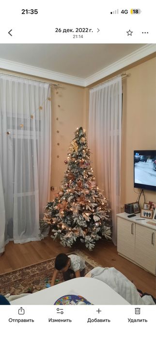 Поодам елку с игрушками 2,2м