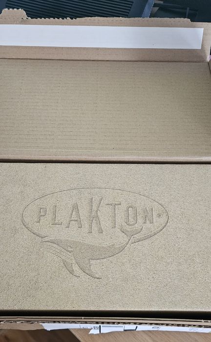 Велурено сабо Plakton