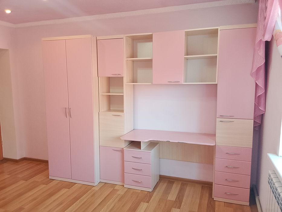 Продается детски гарнитур спальный.