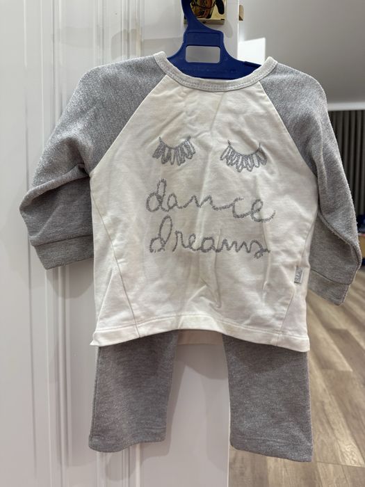 Продам одежду для девочек