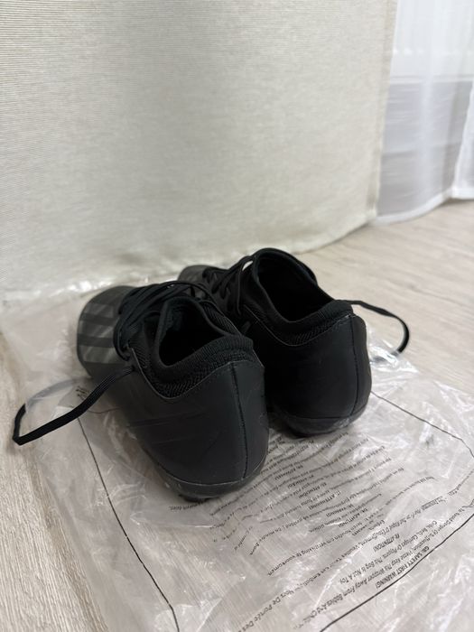 Ghete football Adidas marime 42.5