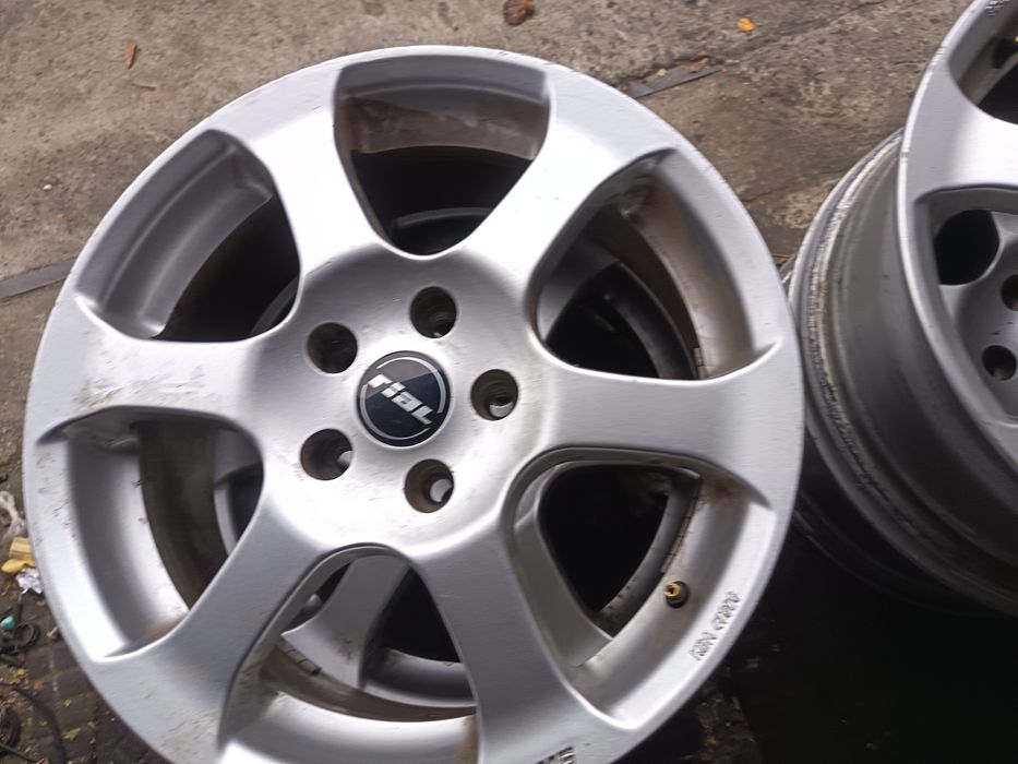 De vânzare jante Mazda cx5 r17  stare buna