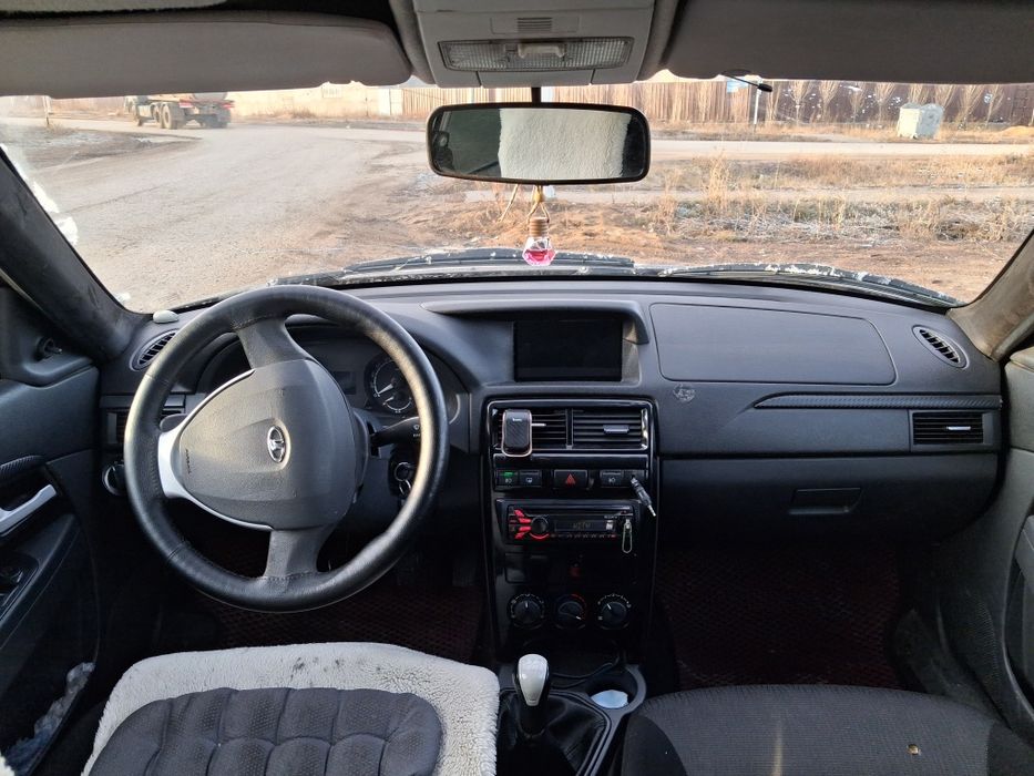 Продам приору 2016