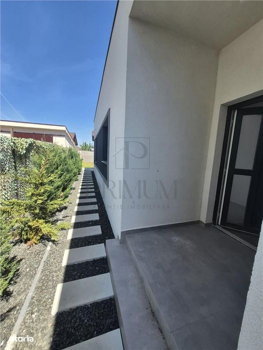 Duplex Despartit Prin Dressing  - Parter - La Cheie