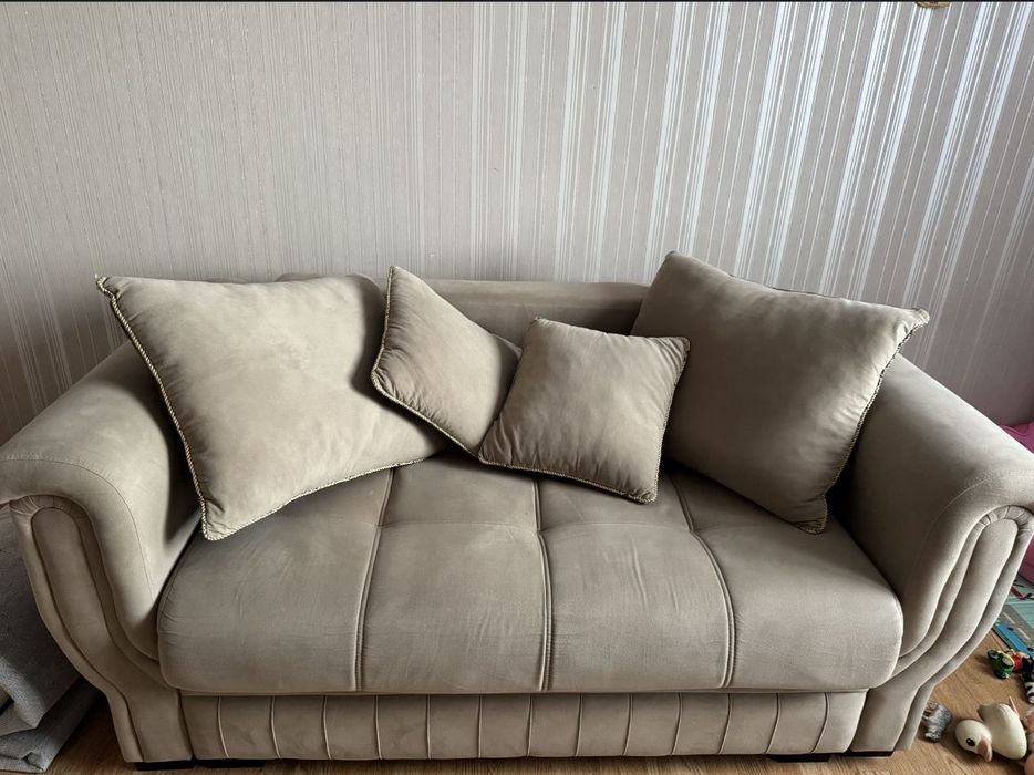 Диван сатылады СРОЧНО