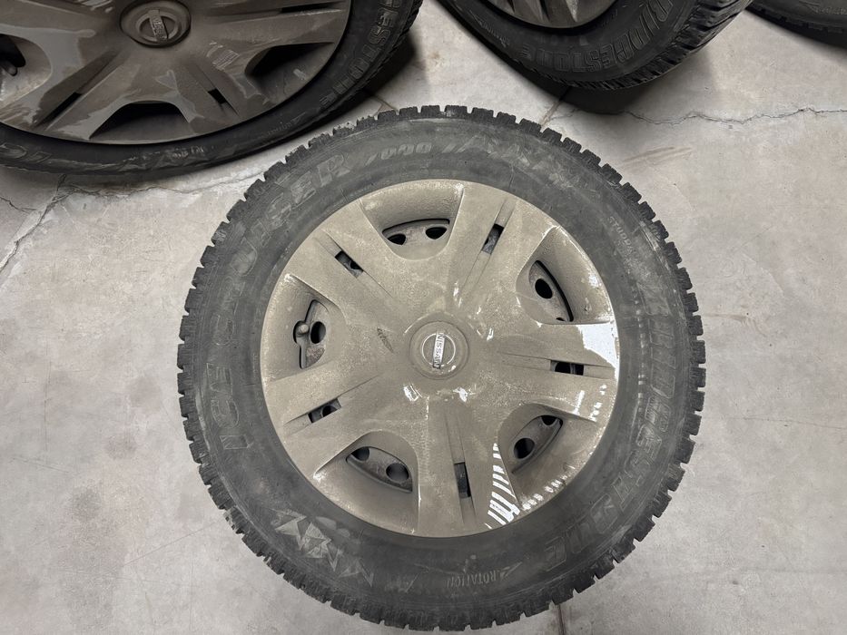 Зимние шины с дисками 195/65/15