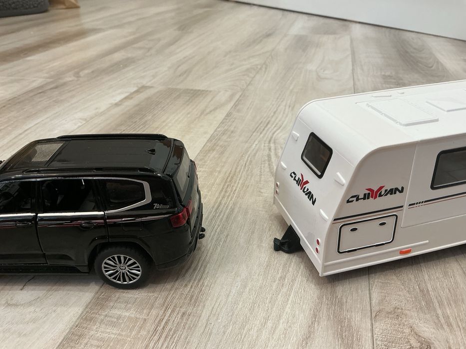 Машину игрушечная, с прицепом