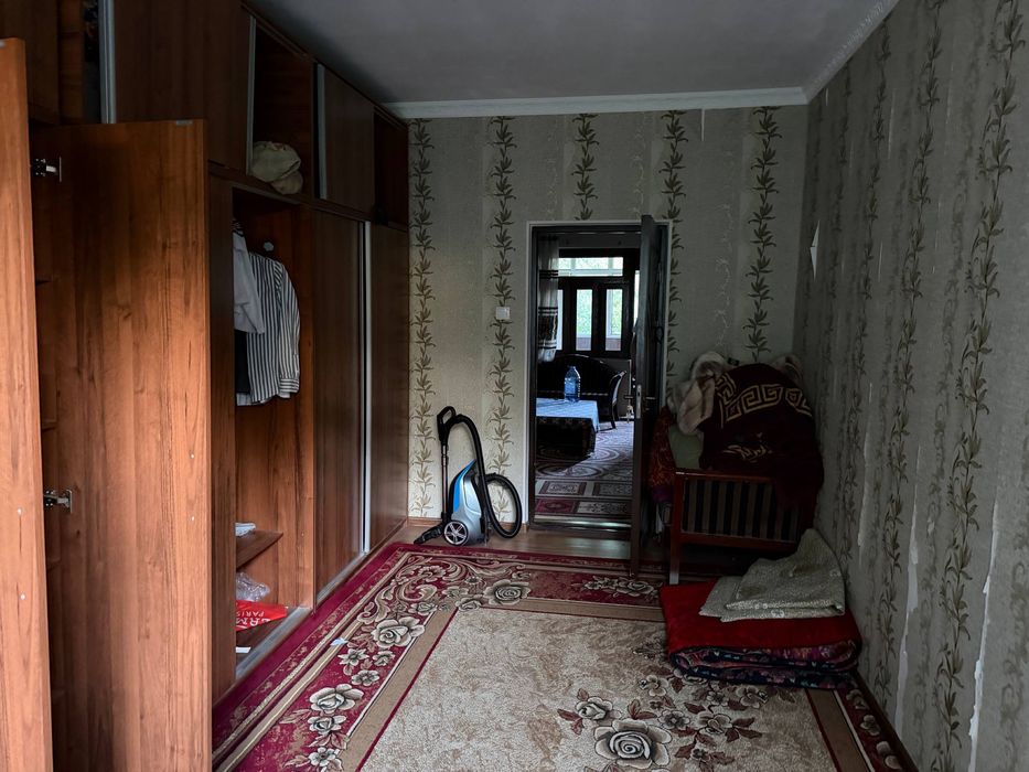 Chilonzor 16 bollar kerak metrogacha 300metr
