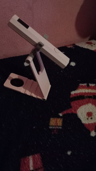 Lampă UV (NOUĂ) cu stand inclus