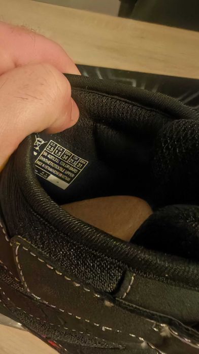 Vând ghete noi ,in cutie,Skechers, cu lumini, copii 34