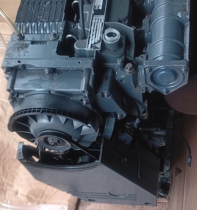 Masina spalat motor F4L 1011 f deutz 4 pistoane