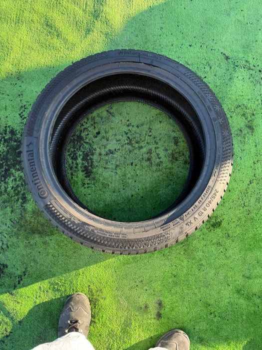 Anvelope Iarna 245/40/19 Continental