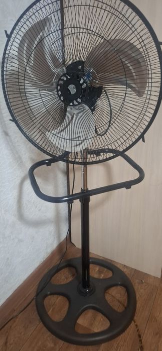 Продам вентилятор