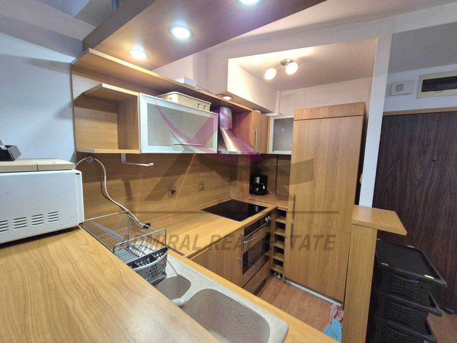 Атрактивна цена -тристаен -Лятно кино