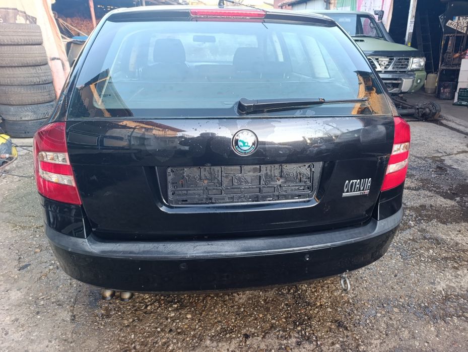 Продавам Шкода Октавия 2 2006г 2.0тди на части