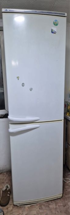 Продам холодильник