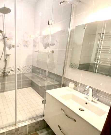 Дава се под наем Двустаен апартамент в Пловдив, Южен - 65 кв.м за 204 € - Снимка #3