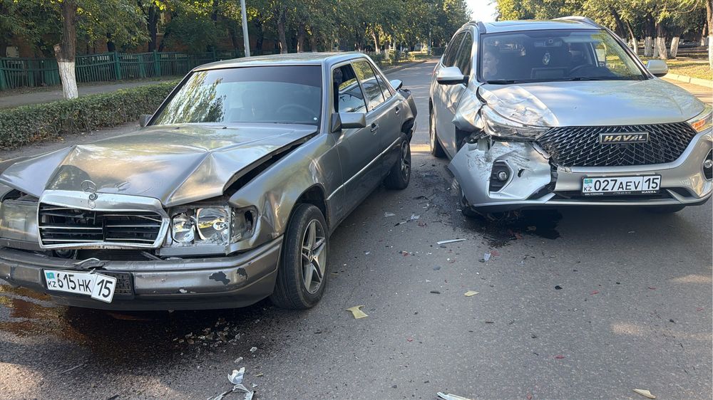 Продам mercedes benz e260