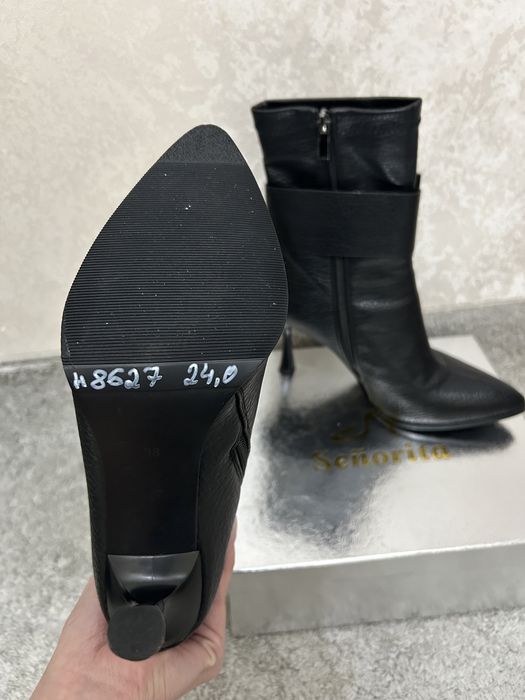 Продам ботильоны(осень-весна).Цена 17 тыс.