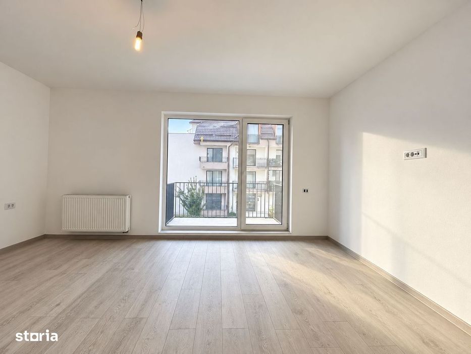 Garsonieră decomandată de vânzare cu loc de parcare - Zona Coresi,