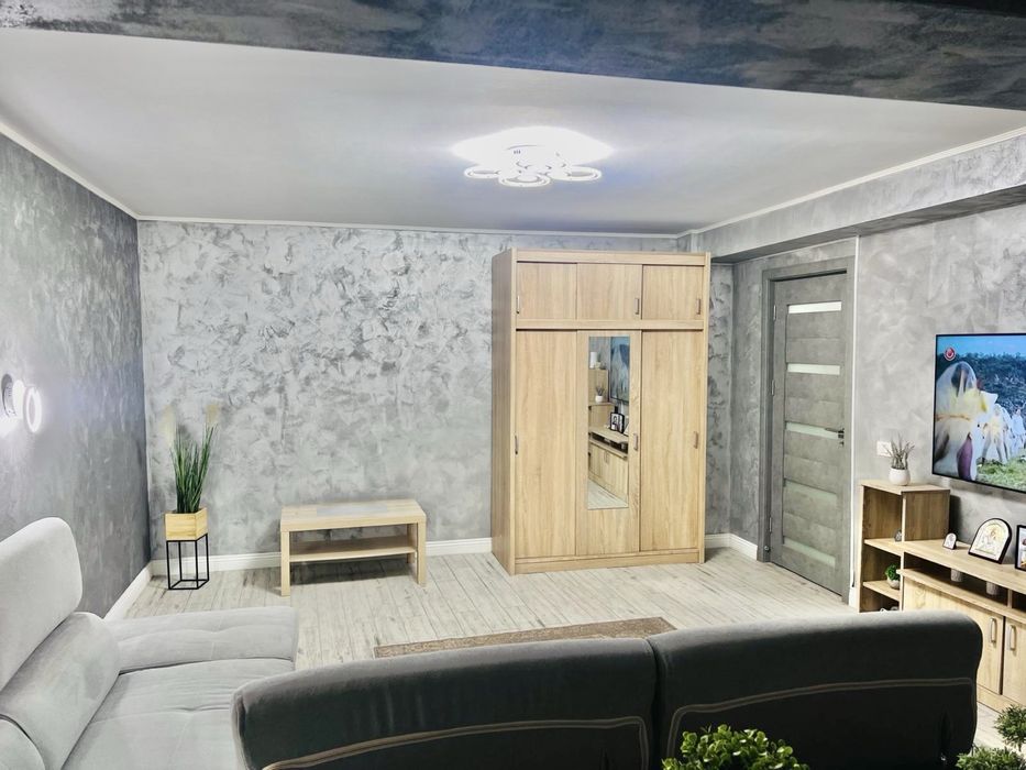 Vand Garsoniera Ovidiu Centru