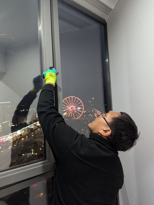 Ремонт пластиковых окон Алматы установка подоконников регулировка