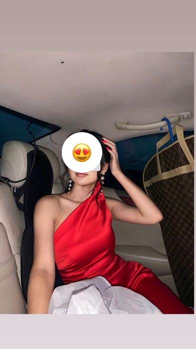 Платье элегантное вечернее