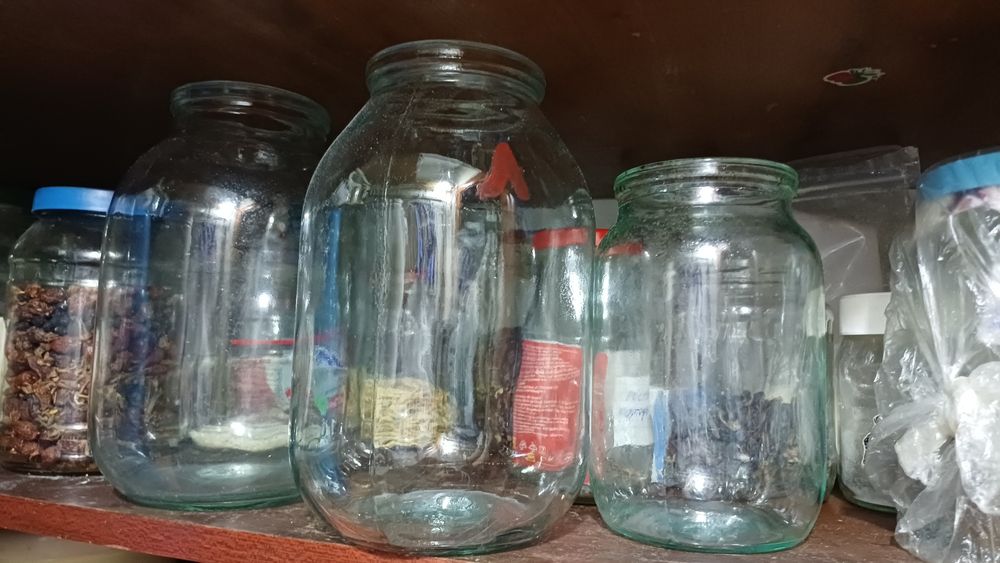 Банки 2л, 1л, 06л в ассортименте