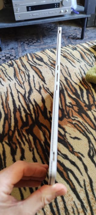 Продавам Microsoft book 3 32GB 1TB