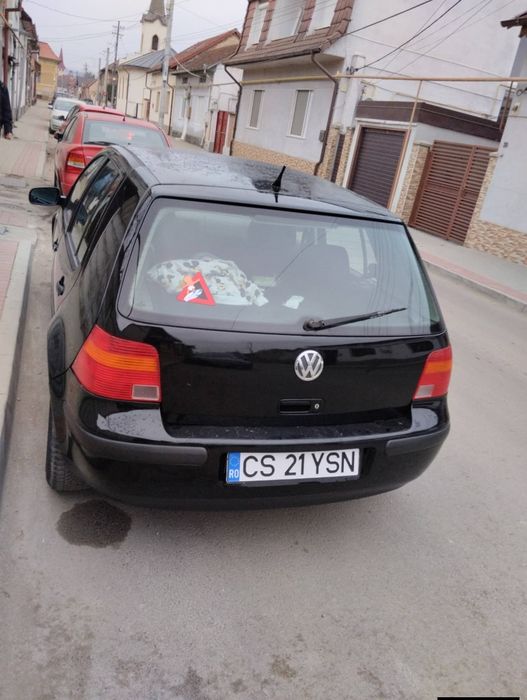 Vând golf 4 1.6 benzină
