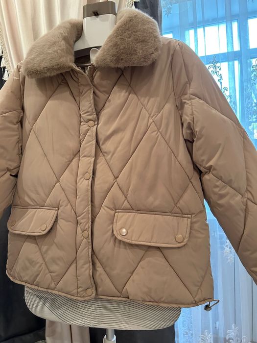 Куртки, пуховики, верблежкт