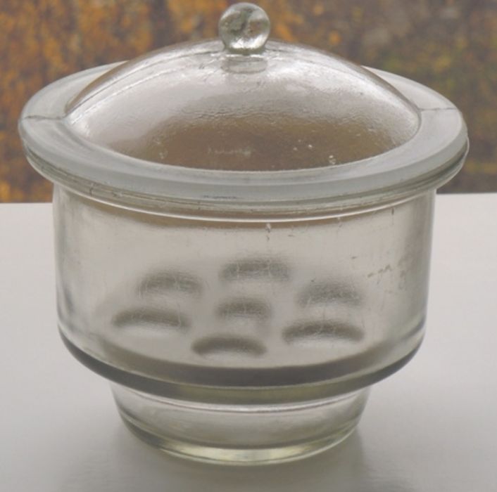 Эксикатор с фарфоровой вставкой