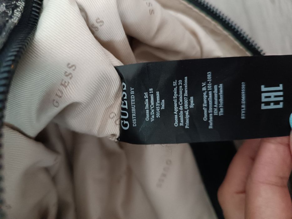 Чанта Guess оригинал