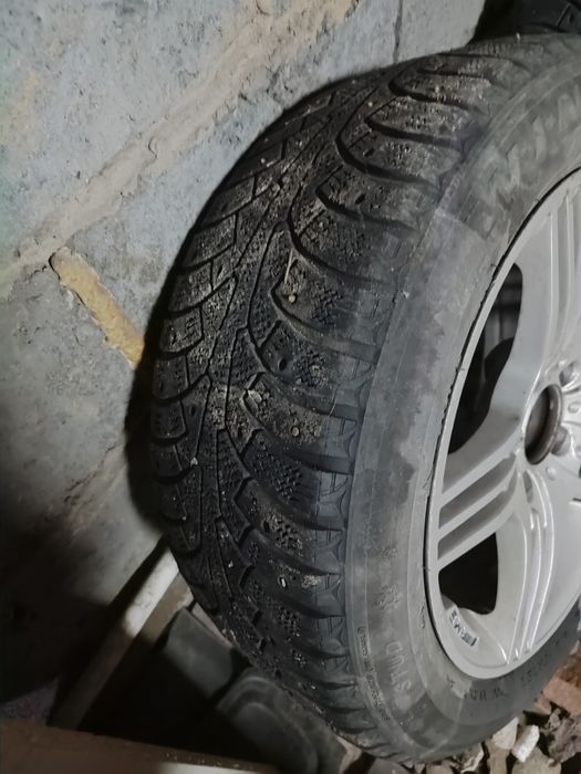 Продам резину 205 55 r16
