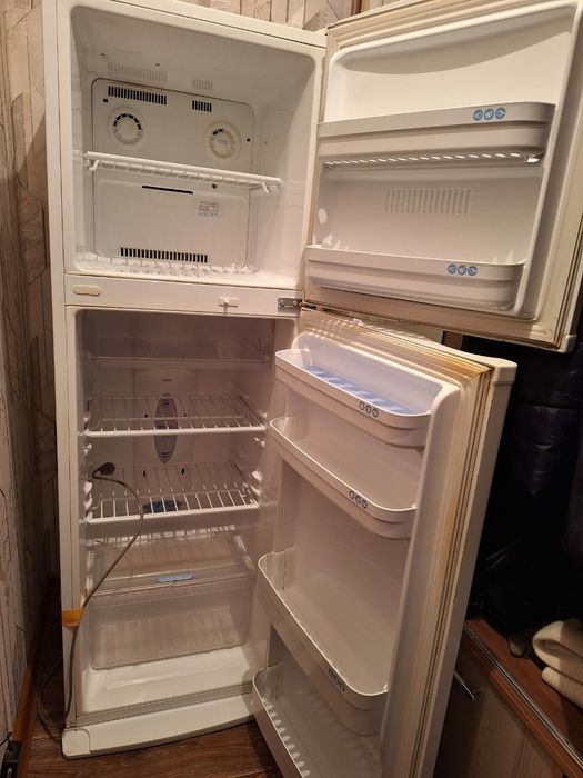 Холодильник LG/бу