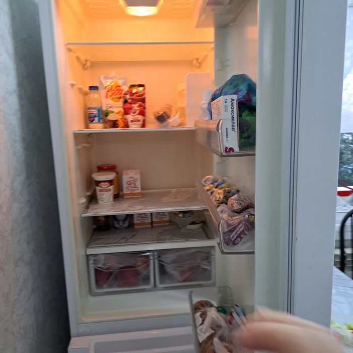 Продам б/у холодильник