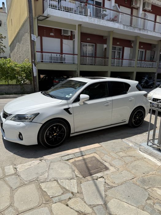 Lexus  CT 200h  СПЕШНО 7500 евро