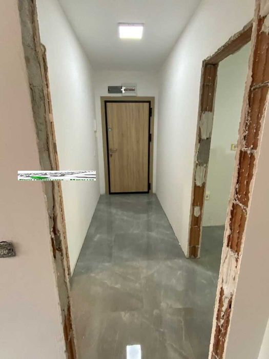 Дава се под наем Офис в Пловдив, Център - 53 кв.м за 510 € - Снимка #3