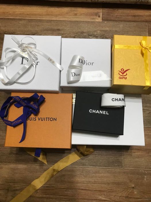 Продам коробки от брендов